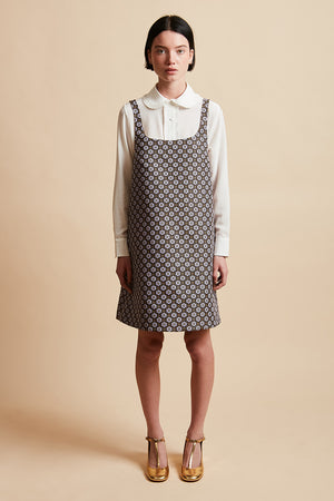 Short pinafore dress in jacquard with floral pattern