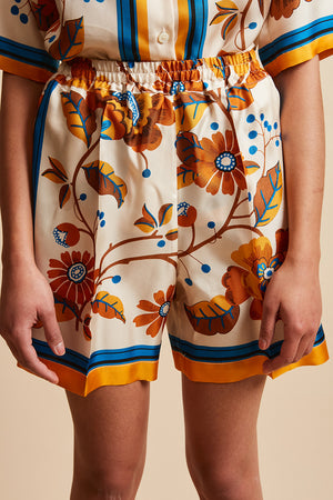 Short shorts in printed silk twill