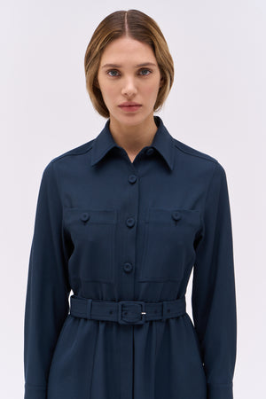 Belted midi-length shirt dress in wool powder grain