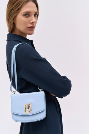 Petit sac carré en cuir lisse - Bleu