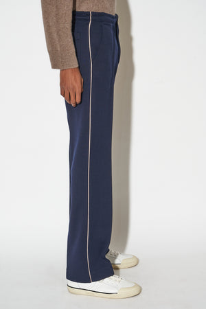 Pantalon en velours lisse coupe droite