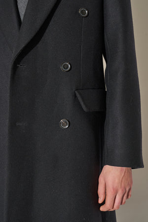 Long, slightly oversized wool and cashmere coat