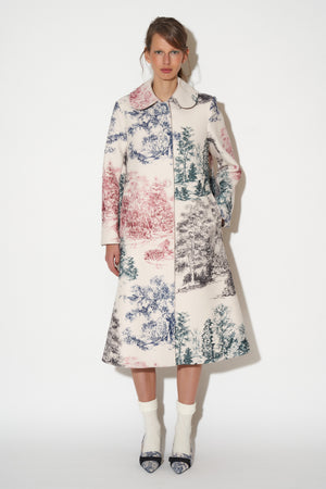 Long trapeze-cut coat with toile de Jouy pattern in woolen fabric