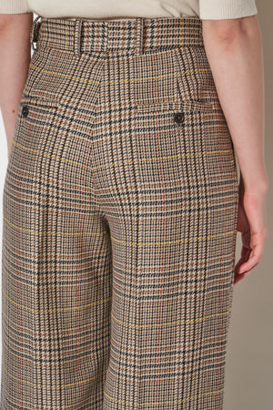 High-waisted pleated trousers in woven wool Prince of Wales pattern