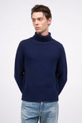Pull en laine tricoté col roulé