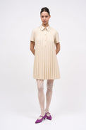 Robe courte plissée en laine cady
