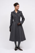 Manteau cintrée à la taille en laine vierge