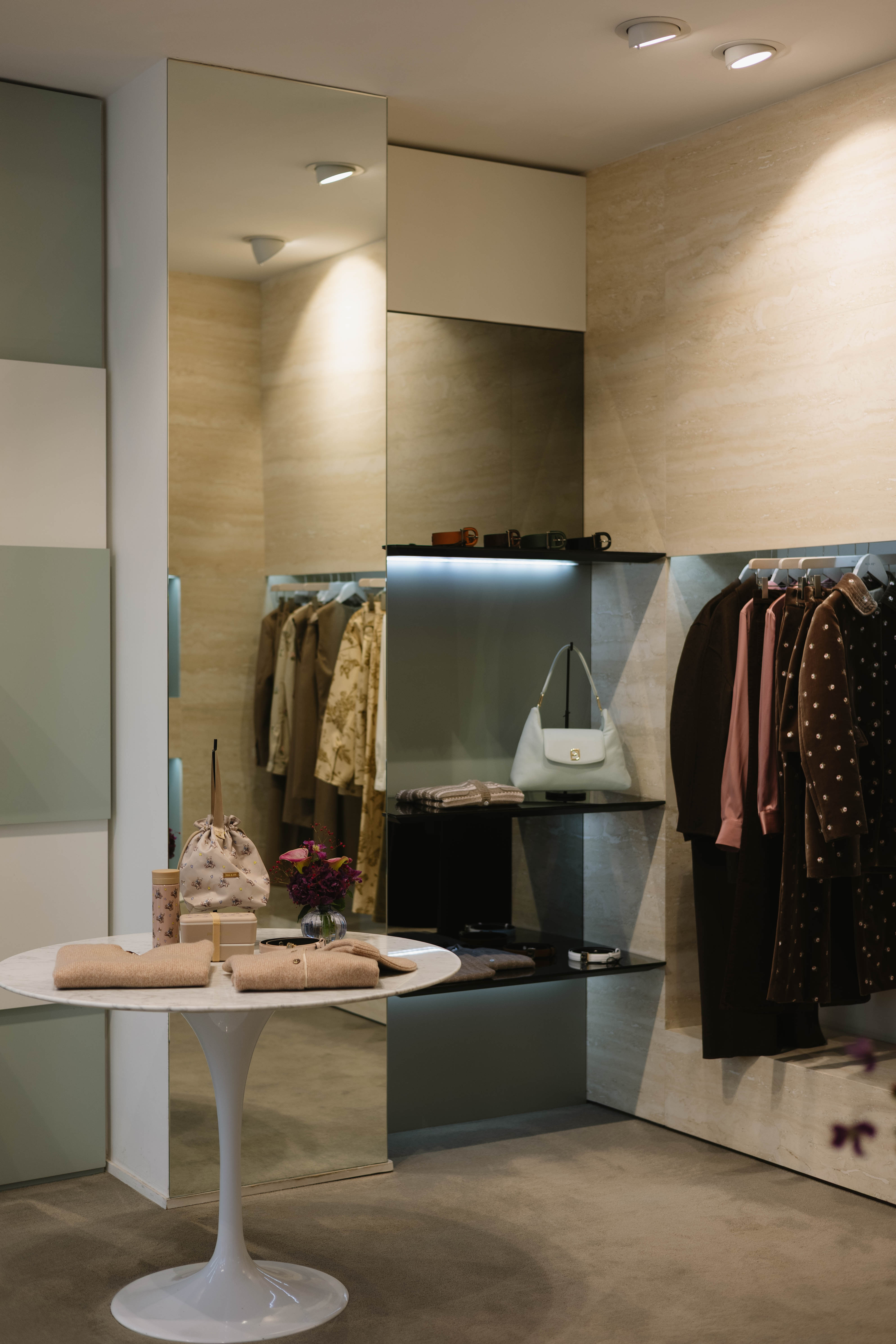 64 rue des Saints Pères, 75006 Paris