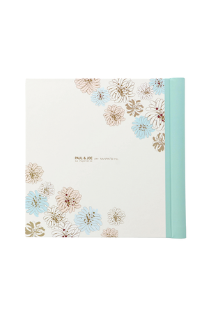 White pregnancy album with flowers