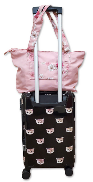 Pink transport bag with Chrysanthemum patterns