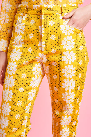 Straight-cut pants with floral pattern