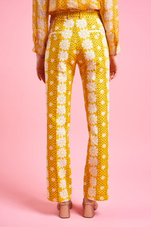 Straight-cut pants with floral pattern