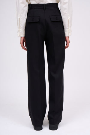 Straight cut pants in virgin wool