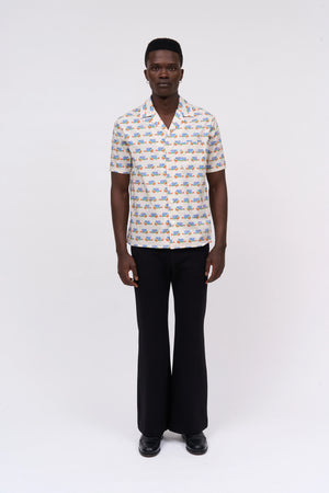 Short sleeve shirt with all-over print