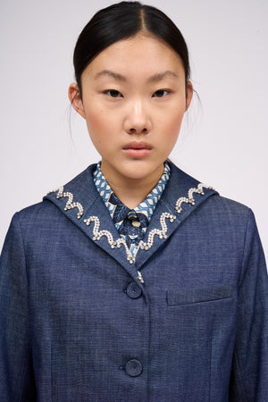 Short straight jacket with peacoat collar in raw denim