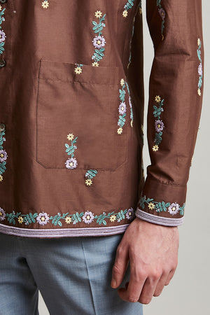 Cotton cambric shirt embroidered with flowers