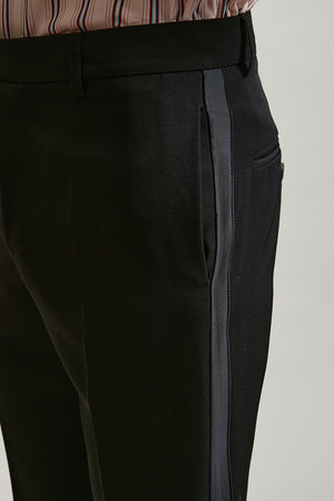 Pantalon en grain de poudre de laine vierge avec bande en satin détail bis - Noir