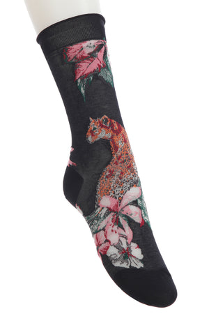 Paire de chaussettes à motif fleuri porté - Noir