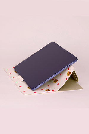 Tablet sleeve with hearts and Nounette motif