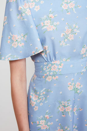 Combinaison short en crêpe à l'imprimé floral détail - Bleu